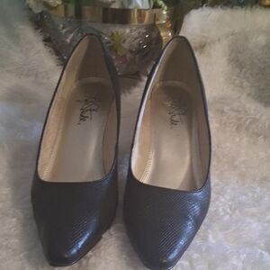 Elegant Black Textured Heels